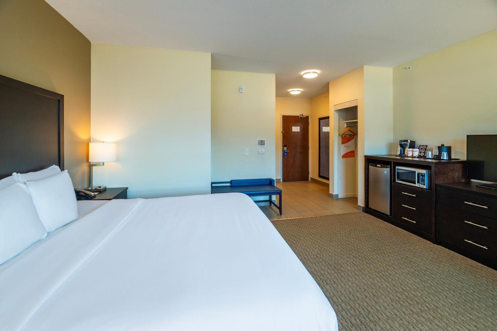 Comfort Inn & Suites Terrace Exterior photo