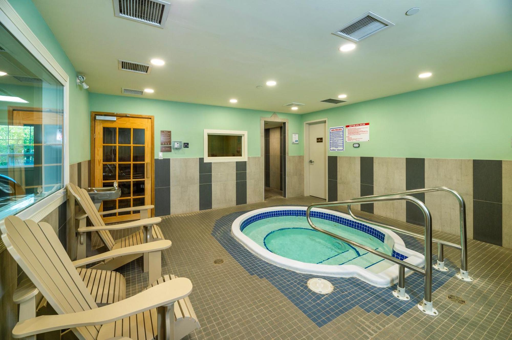 Comfort Inn & Suites Terrace Exterior photo